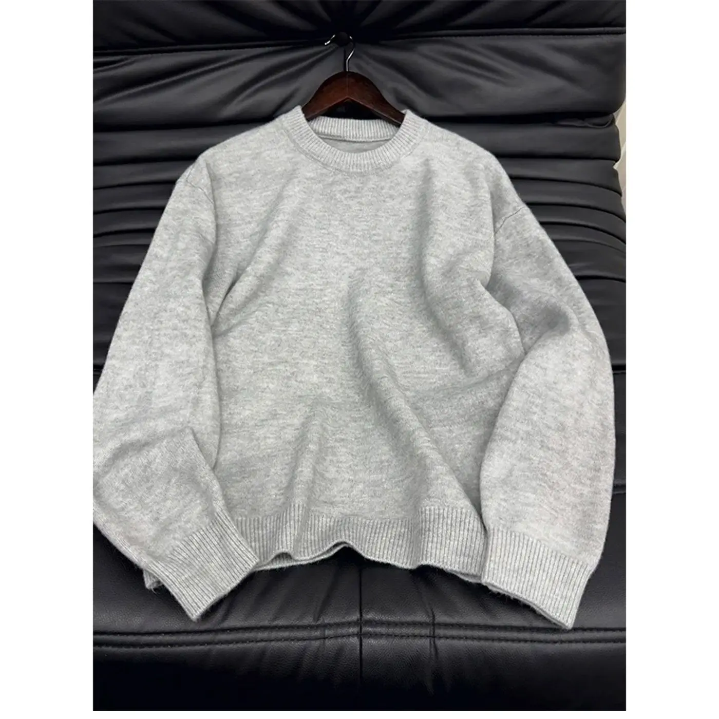 Мужской вязаный свитер Light ey с круглым вырезом, свободный, повседневный, с длинными рукавами, из полиэфирного волокна, теплый, для повседневной носки.
Мужской вязаный свитер Light ey с круглым вырезом, свободный, повседневный, с длинными рукавами, из полиэфирного волокна, теплый, для повседневной носки.