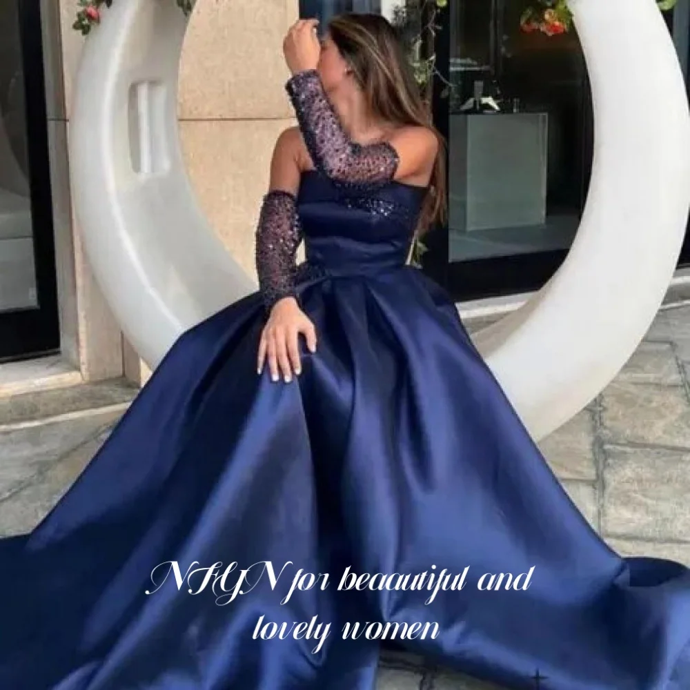 NFYN Navy Blue Elegant Prom Dress Shiny Sequins Backless Prom Gown Pleating A-Line Trailing Evening Dresses for Woman Customized
NFYN Navy Blue Elegant Prom Dress Shiny Sequins Backless Prom Gown Pleating A-Line Trailing Evening Dresses for Woman Customized