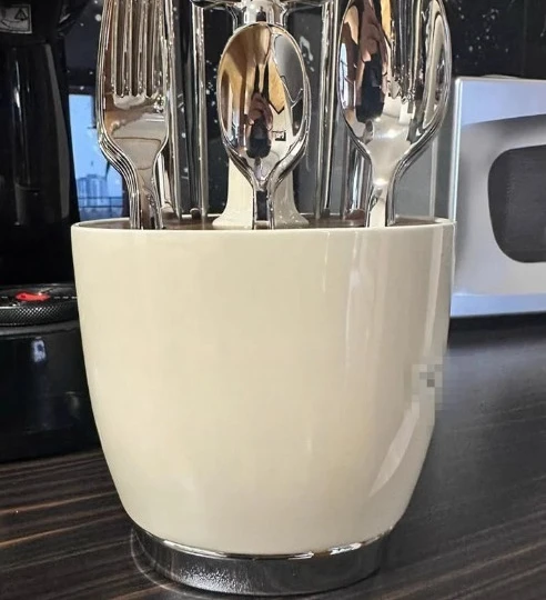 Cream Wind Kitchen Stainless Steel Tableware Retro Set Knife Fork Spoon Holder
Cream Wind Kitchen Stainless Steel Tableware Retro Set Knife Fork Spoon Holder