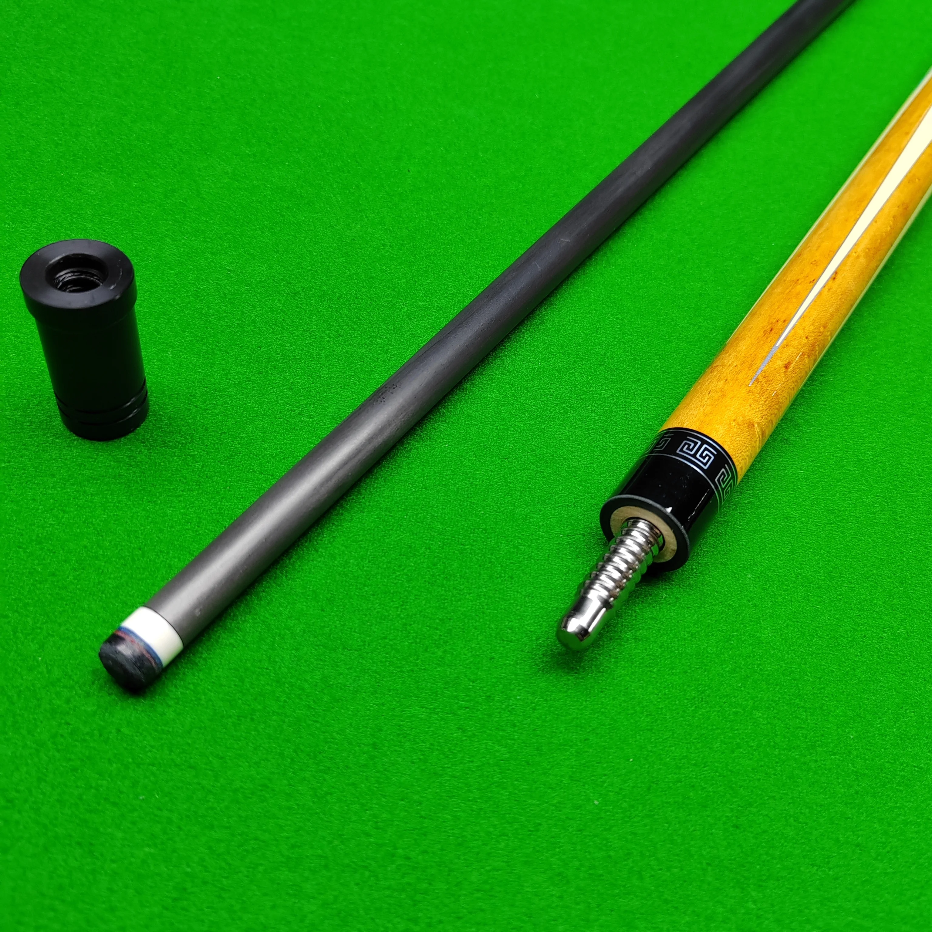 High Quality Professional Real Carbon Fiber Pool Cue Stick 11.5mm/12.5mm Tip,1/2 Joint 100% Carbon Handmade Cue
High Quality Professional Real Carbon Fiber Pool Cue Stick 11.5mm/12.5mm Tip,1/2 Joint 100% Carbon Handmade Cue