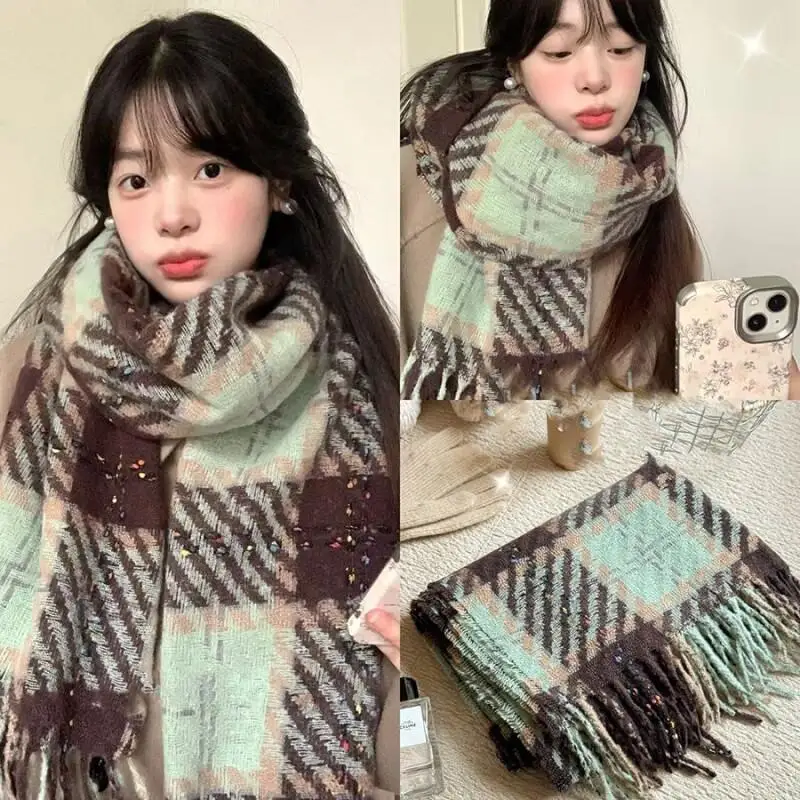 Korean Style Scarf Plaid New Japanese Autumn and Winter Scarf Female Outdoor Students Can Use Plaid Fashion Shawl Fashion Trend
Korean Style Scarf Plaid New Japanese Autumn and Winter Scarf Female Outdoor Students Can Use Plaid Fashion Shawl Fashion Trend