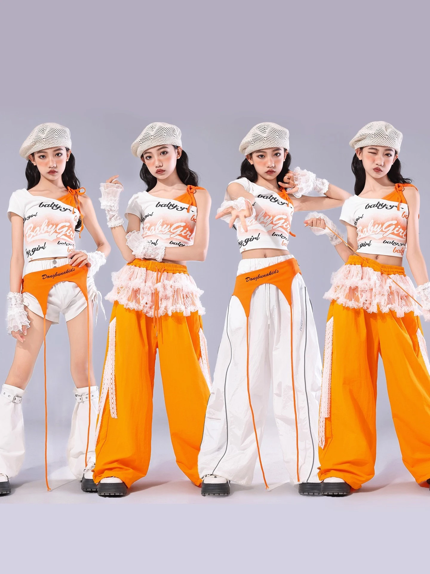 Одежда для современного джазового танца для девочек, белые топы с пупком, оранжевые брюки, хип-хоп, уличные танцы, тренировочная одежда, костюм L16819
Одежда для современного джазового танца для девочек, белые топы с пупком, оранжевые брюки, хип-хоп, уличные танцы, тренировочная одежда, костюм L16819