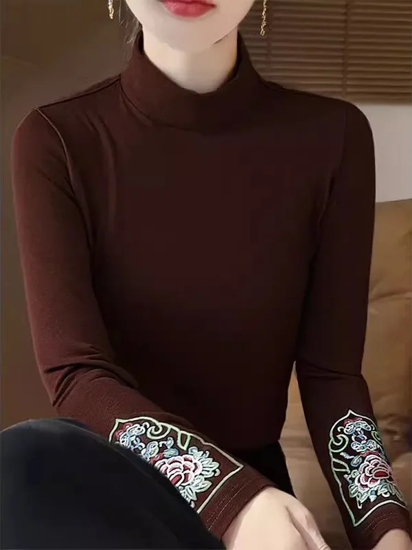Autumn Winter Women's Simple Long Sleeve Half High Collar T-Shirt Embroidered Parka Base Shirt National Style Warm New Model
Autumn Winter Women's Simple Long Sleeve Half High Collar T-Shirt Embroidered Parka Base Shirt National Style Warm New Model