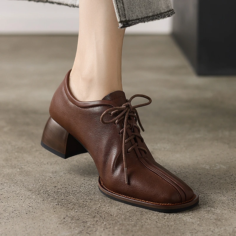 Women's New Spring and Autumn Square Head Genuine Leather Cowhide Middle Heel Retro Oxford Shoes Fashion Single Shoes
Women's New Spring and Autumn Square Head Genuine Leather Cowhide Middle Heel Retro Oxford Shoes Fashion Single Shoes