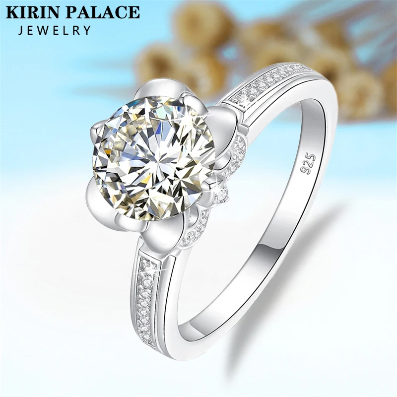 Женское кольцо из серебра 925 пробы с муассанитом 2 карата 
Женское кольцо из серебра 925 пробы с муассанитом 2 карата