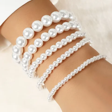 Women's Multi Layer Pearl Bracelet Set Stackable White Imitation Pearl Beaded Bracelets Elegant Layered Bracelets