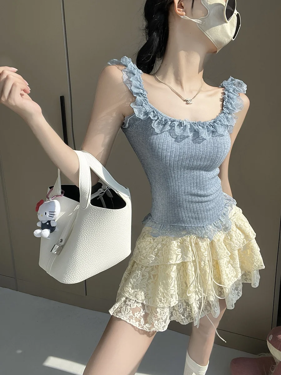 Sexy Lace Trim Knitted Strap Vest Women's Fashionable Innerwear Outerwear Cotton Village Wood Ear Lace Short Style
Sexy Lace Trim Knitted Strap Vest Women's Fashionable Innerwear Outerwear Cotton Village Wood Ear Lace Short Style