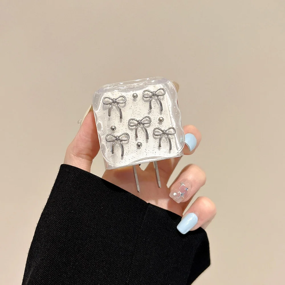 Sliver Butterfly Pearl Charger Cable Protector Cover Transparent Silicone Case For iPhone 20W Fast Charger Head Protective
Sliver Butterfly Pearl Charger Cable Protector Cover Transparent Silicone Case For iPhone 20W Fast Charger Head Protective