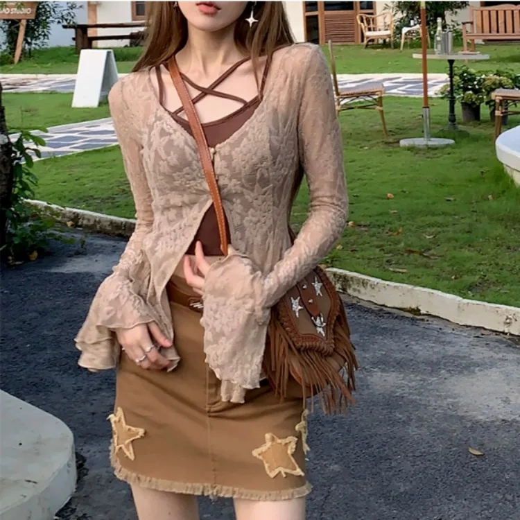 Vintage Long Sleeve Slim Fit Cardigan Coat Women+ Sexy Slim Fit Bottoming Camisole Vest 2025 Summer New Two Piece Sets
Vintage Long Sleeve Slim Fit Cardigan Coat Women+ Sexy Slim Fit Bottoming Camisole Vest 2025 Summer New Two Piece Sets
