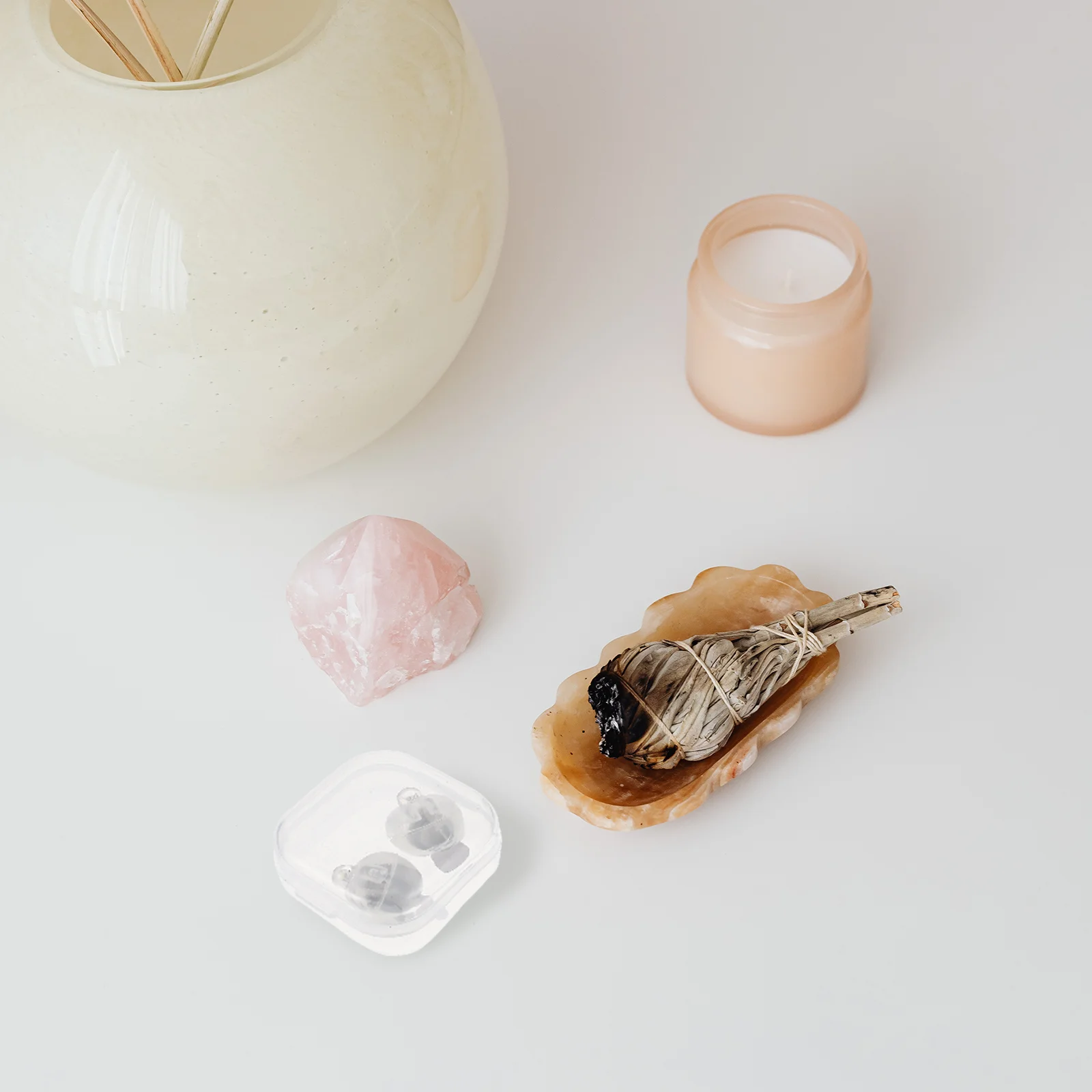 40Pcs Mini Clear Box Set Transparent Storage Cases with Tight-Fit Lid for Earplugs Jewelry Crafts Lightweight Portable
40Pcs Mini Clear Box Set Transparent Storage Cases with Tight-Fit Lid for Earplugs Jewelry Crafts Lightweight Portable