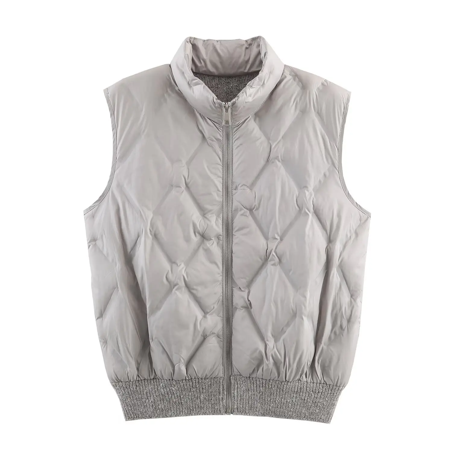 Autumn and winter new fashion casual style light luxury style knitted stand-collar spliced rhombus vest vest cotton jacket
Autumn and winter new fashion casual style light luxury style knitted stand-collar spliced rhombus vest vest cotton jacket