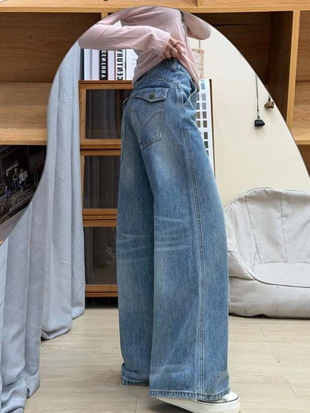 American Retro High Waist Wide Leg Jeans Women's Small Design Versatile Slimming Loose Workwear Straight Long Pants
American Retro High Waist Wide Leg Jeans Women's Small Design Versatile Slimming Loose Workwear Straight Long Pants