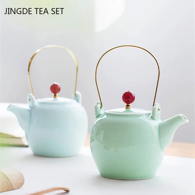 Japanese Color Tiliang Teapots Exquisite Handmade Ceramic Tea Set Kettle Household Celadon Filter Tea Pot Tea Ceremony Drinkware
Japanese Color Tiliang Teapots Exquisite Handmade Ceramic Tea Set Kettle Household Celadon Filter Tea Pot Tea Ceremony Drinkware