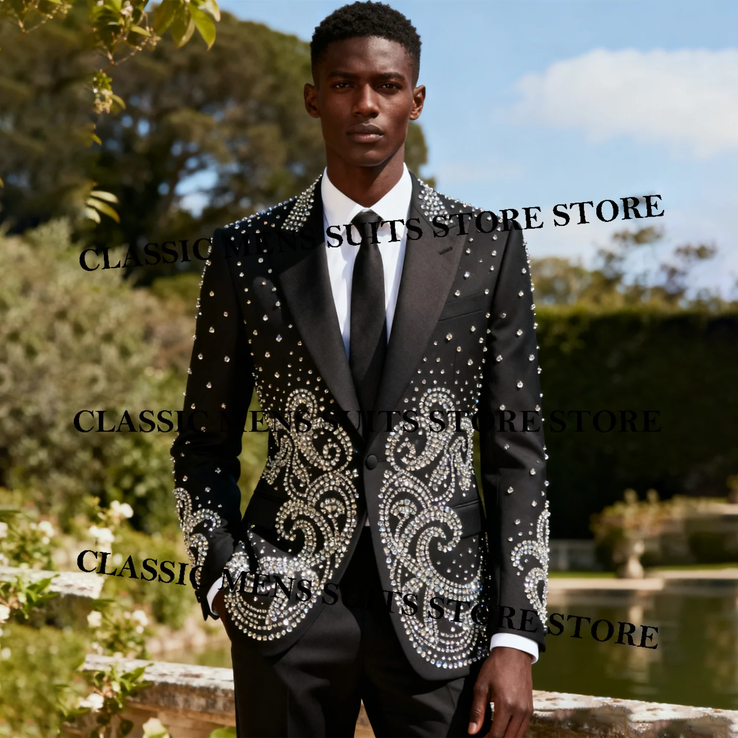 Мужские смокинги по индивидуальному заказу, блестящие украшения с бриллиантами, роскошные остроконечные лацканы для жениха, комплект из 2 предметов, свадебные мужские пиджаки для выпускного вечера, костюмы
Мужские смокинги по индивидуальному заказу, блестящие украшения с бриллиантами, роскошные остроконечные лацканы для жениха, комплект из 2 предметов, свадебные мужские пиджаки для выпускного вечера, костюмы