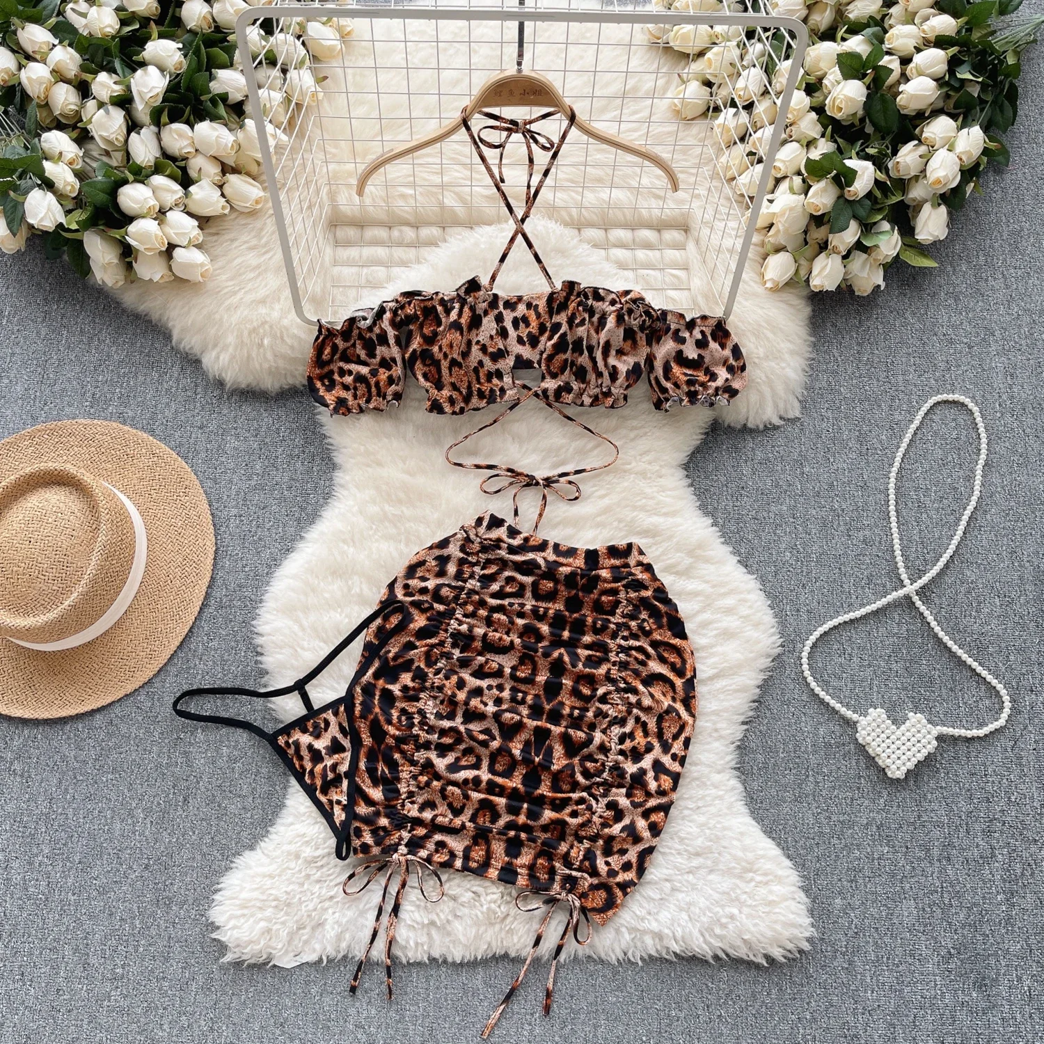 SINGREINY Leopard Print Erotic Three Pieces Sets Women Off the Shoulder Mini Top+Drawstring Short Skirts+Thongs Sexy Night Suits
SINGREINY Leopard Print Erotic Three Pieces Sets Women Off the Shoulder Mini Top+Drawstring Short Skirts+Thongs Sexy Night Suits