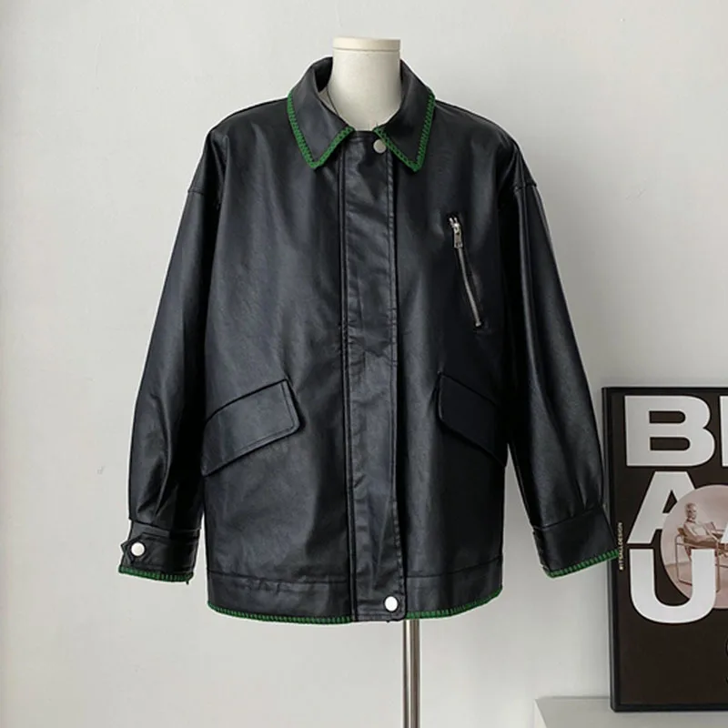 Spring Autumn Fashion Contrast Color Lapel Black Faux PU Leather Jacket Loose Casual Long Sleeve Biker Jacket Female Streetwear
Spring Autumn Fashion Contrast Color Lapel Black Faux PU Leather Jacket Loose Casual Long Sleeve Biker Jacket Female Streetwear