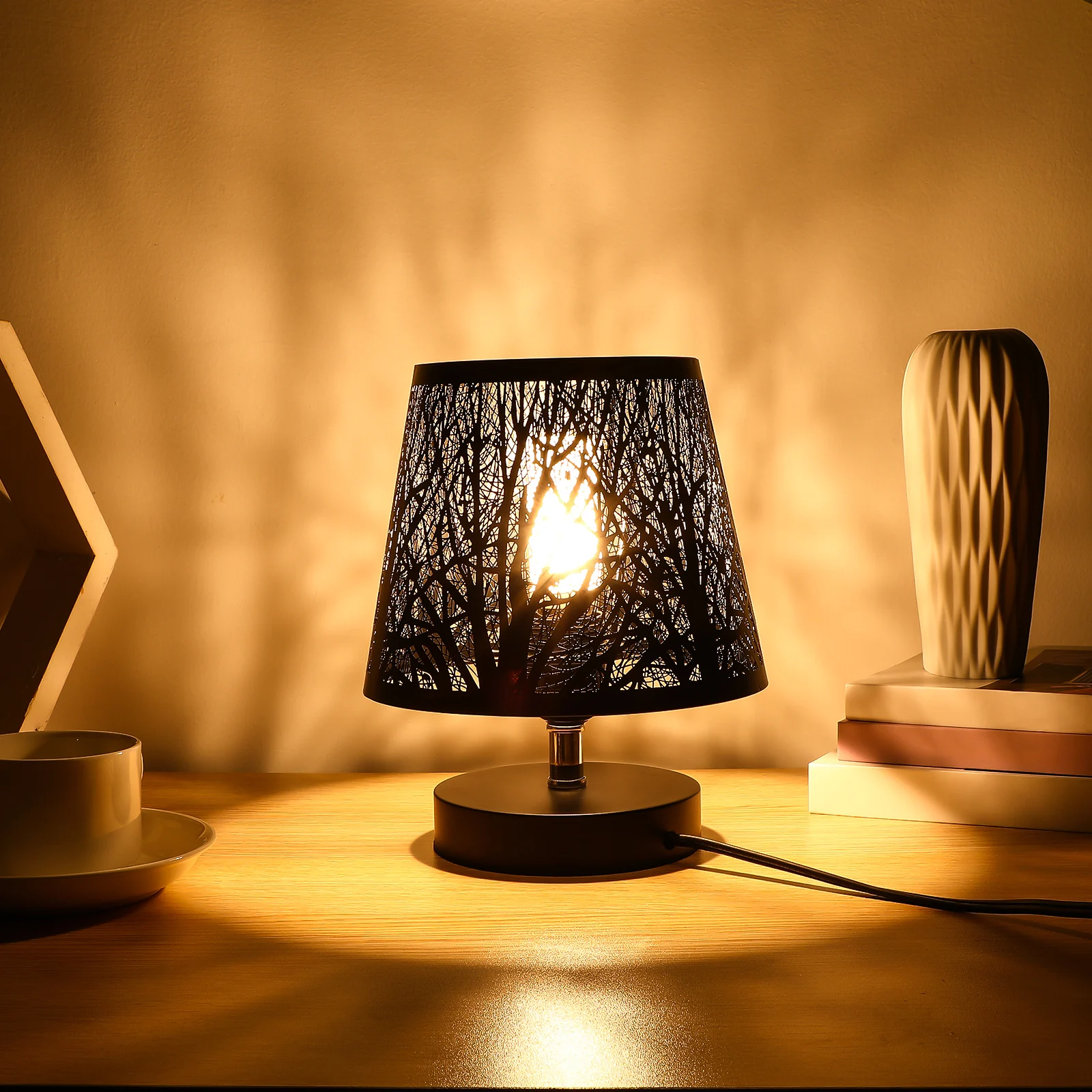 Metal Lamp Shade Hollow Out Tree Shadow Simple Style Dust Proof Long Lasting Replacement For Floor Table Light Living Room Decor
Metal Lamp Shade Hollow Out Tree Shadow Simple Style Dust Proof Long Lasting Replacement For Floor Table Light Living Room Decor
