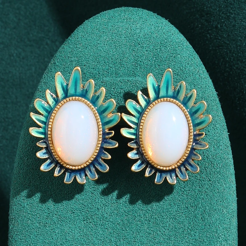 Vintage Oval Opal Earrings Stud Natural Stone Sunflower Design Jewelry Antique Gold Plated Trends 2026 Accessories Beach Summer
Vintage Oval Opal Earrings Stud Natural Stone Sunflower Design Jewelry Antique Gold Plated Trends 2026 Accessories Beach Summer