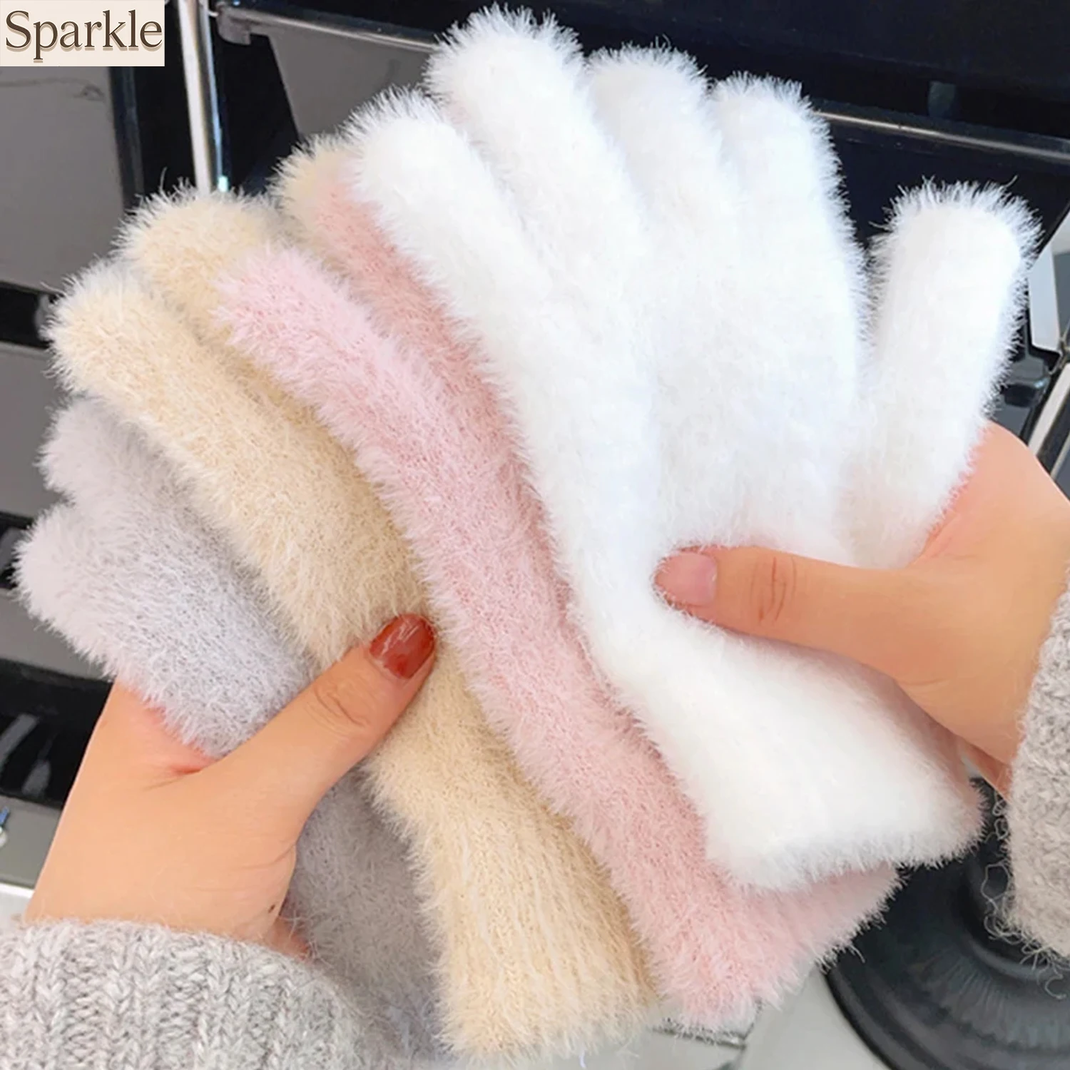 Fashion Winter Mink Velvet Five Finger Gloves Plush Warm Cold-proof Gloves Women Outdoors Cycling Solid Color Wistiti Mittens
Fashion Winter Mink Velvet Five Finger Gloves Plush Warm Cold-proof Gloves Women Outdoors Cycling Solid Color Wistiti Mittens