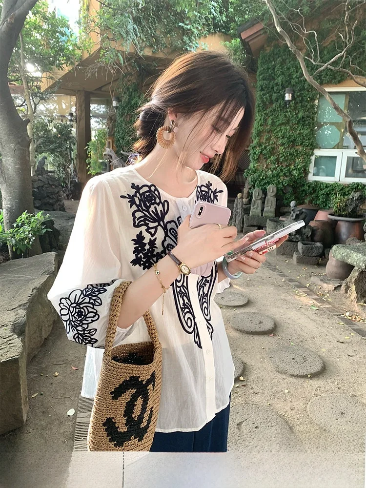 Ele Loose Women's irt Early Autumn Casual Sle Breathable Cotton round Ne Button up Sve Top for Commuting
Ele Loose Women's irt Early Autumn Casual Sle Breathable Cotton round Ne Button up Sve Top for Commuting