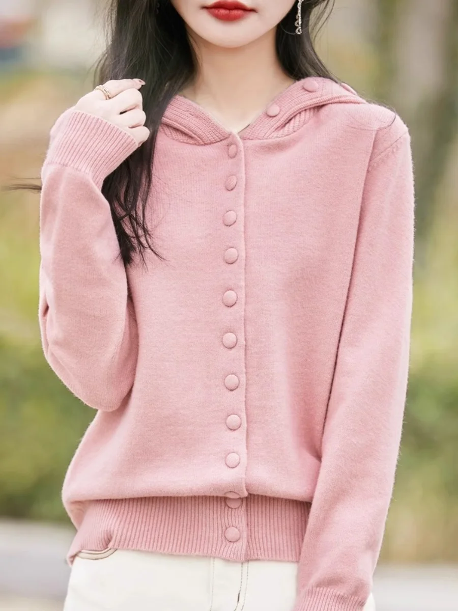 Новая женская шерстяная толстовка-кардиган на весну, свободный вязаный свитер, облегающая верхняя одежда, простой повседневный стиль
Новая женская шерстяная толстовка-кардиган на весну, свободный вязаный свитер, облегающая верхняя одежда, простой повседневный стиль