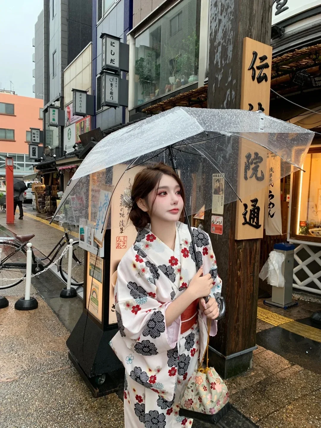 Japanese Kawaii Pink Kimono Sakura Print Short Belt with Bow Sexy Cosplay Women Raditional Style Robe Yukata Outfit Tradition
Japanese Kawaii Pink Kimono Sakura Print Short Belt with Bow Sexy Cosplay Women Raditional Style Robe Yukata Outfit Tradition