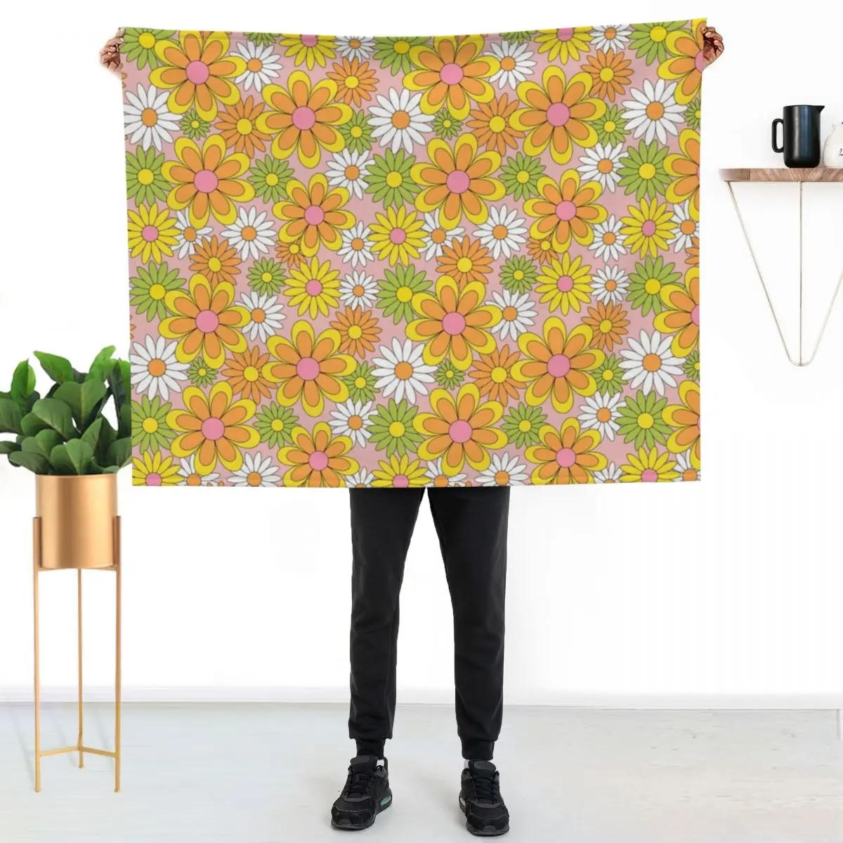 Vintage 70s Flower Power Orange, Pink & Yellow Retro Daisy Throw Blanket Warm Comfortable Blanket for Office Napping
Vintage 70s Flower Power Orange, Pink & Yellow Retro Daisy Throw Blanket Warm Comfortable Blanket for Office Napping