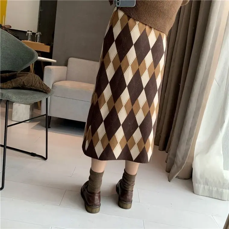 Knitted A-line Long Skirts Women Autumn Winter Printing Plaid Skirt Female High Waist Warm Elegant Office Lady Skirt A30
Knitted A-line Long Skirts Women Autumn Winter Printing Plaid Skirt Female High Waist Warm Elegant Office Lady Skirt A30