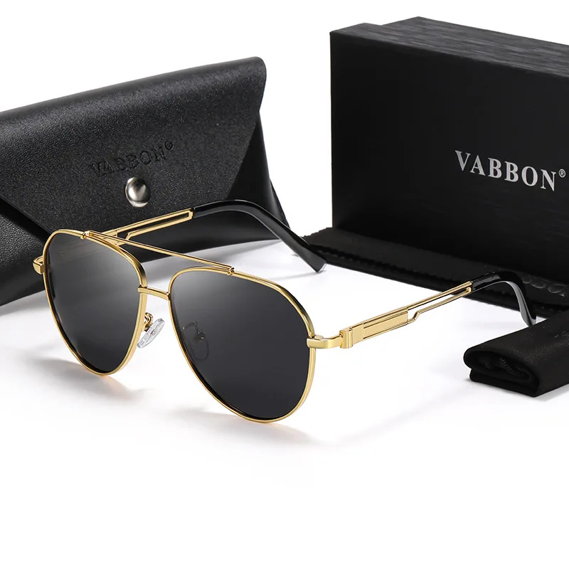 New driving sunglasses for men with a sense of luxury and fashion trend, cross-border metal polarized sunglasses
New driving sunglasses for men with a sense of luxury and fashion trend, cross-border metal polarized sunglasses