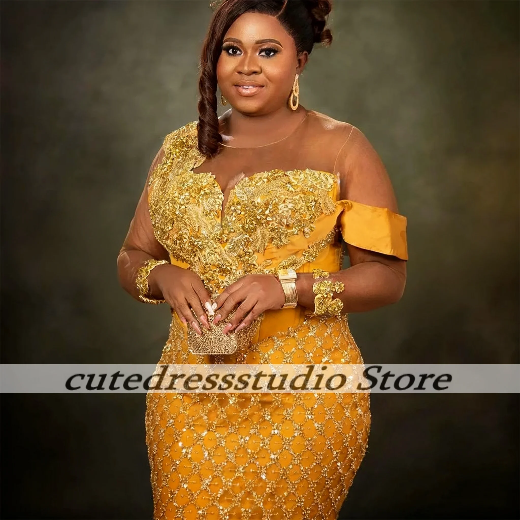 Stunning Gold Crystal Evening Dresses For Women Sheer Beck African Party Dress Long Sleeves Sequin Mermaid Prom Gowns Custom
Stunning Gold Crystal Evening Dresses For Women Sheer Beck African Party Dress Long Sleeves Sequin Mermaid Prom Gowns Custom