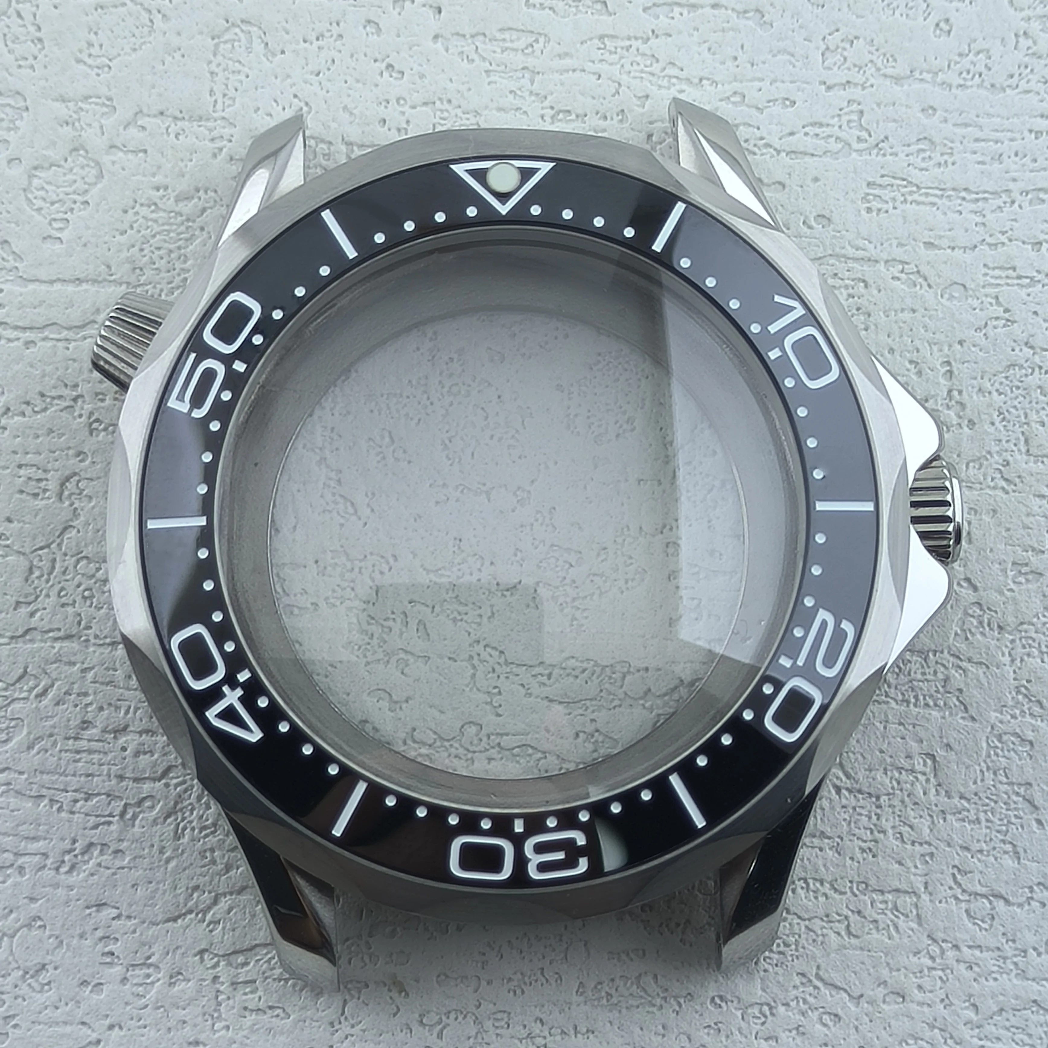 42mm case for NH34 NH36 35 mechanical model Stainless steel sapphire crystal case 5 waterproof transparent back case
42mm case for NH34 NH36 35 mechanical model Stainless steel sapphire crystal case 5 waterproof transparent back case
