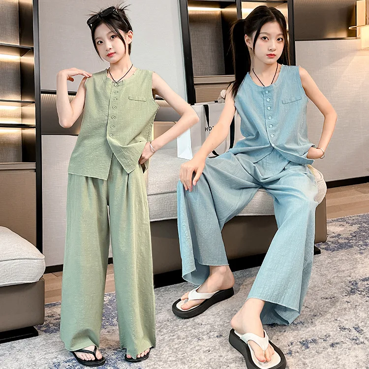 Girls Two-piece Set 2024 Summer New Childrens Clothing Korean Style Children Sleeveless Wide Leg Pants Suit Style Casual
Girls Two-piece Set 2024 Summer New Childrens Clothing Korean Style Children Sleeveless Wide Leg Pants Suit Style Casual