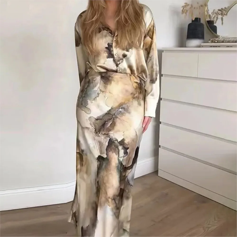 Tie Dye Print Skirt Suit For Women Fashion Blouse Lapel Long Sleeve Shirts High Waist Slim Elegant Midi Skirts Streetwear
Tie Dye Print Skirt Suit For Women Fashion Blouse Lapel Long Sleeve Shirts High Waist Slim Elegant Midi Skirts Streetwear