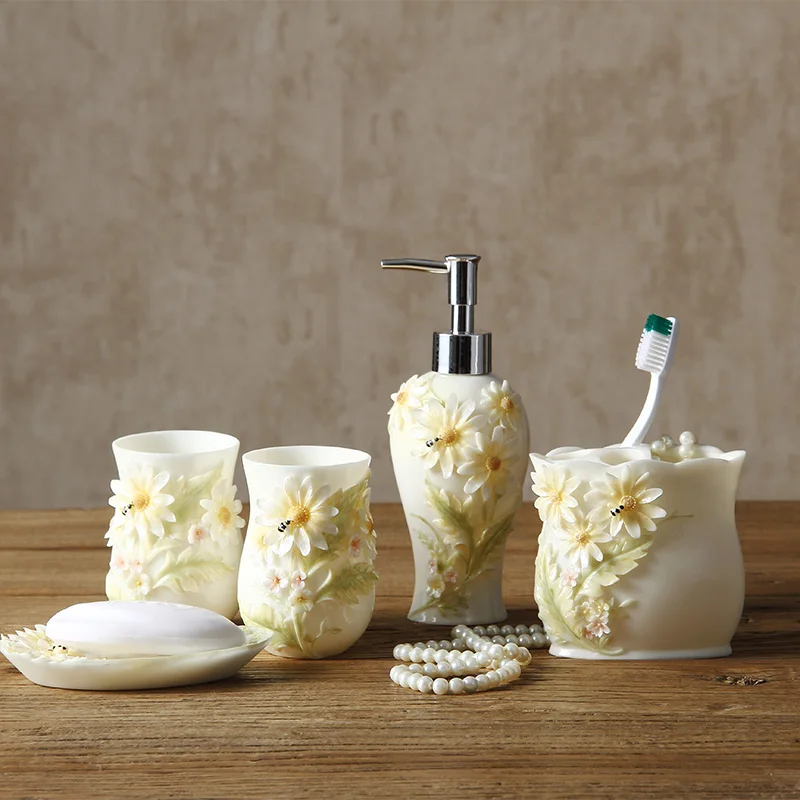European Style Resin Bathroom Kit Wash Kit Five Piece Set Couple Mouth Cup Set Home Bathroom Soap Dispenser Bathroom Accessories
European Style Resin Bathroom Kit Wash Kit Five Piece Set Couple Mouth Cup Set Home Bathroom Soap Dispenser Bathroom Accessories
