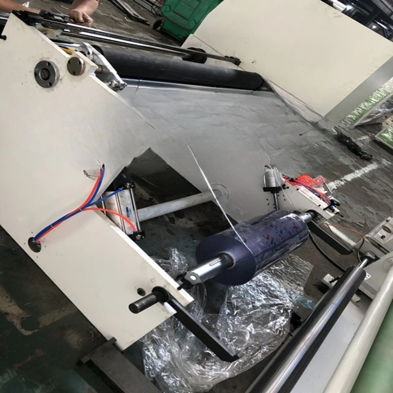 CLFJ-A1100 frosted PVC soft glass film high-speed rewinding machine, special rewinding machine for tablecloths
CLFJ-A1100 frosted PVC soft glass film high-speed rewinding machine, special rewinding machine for tablecloths