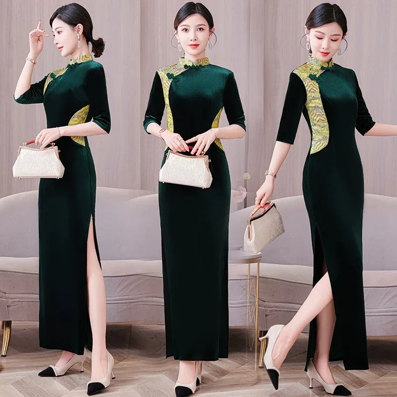 Elegant Women Traditional Velvet Cheongsam Embroidery Show Dance Performance Costume Retro Vietnamese Aodai Dress
Elegant Women Traditional Velvet Cheongsam Embroidery Show Dance Performance Costume Retro Vietnamese Aodai Dress