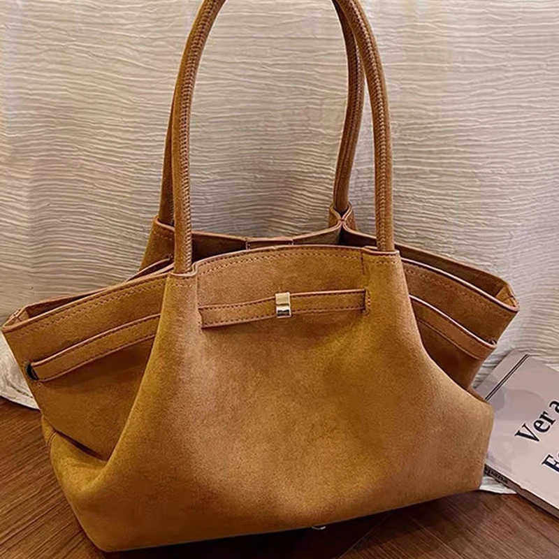 Fashion Large Capacity Faux Suede Tote Bag Designer Belts Handbags Maillard Women Shoulder Bags Trend Autumn and Winter Big Bag
Fashion Large Capacity Faux Suede Tote Bag Designer Belts Handbags Maillard Women Shoulder Bags Trend Autumn and Winter Big Bag