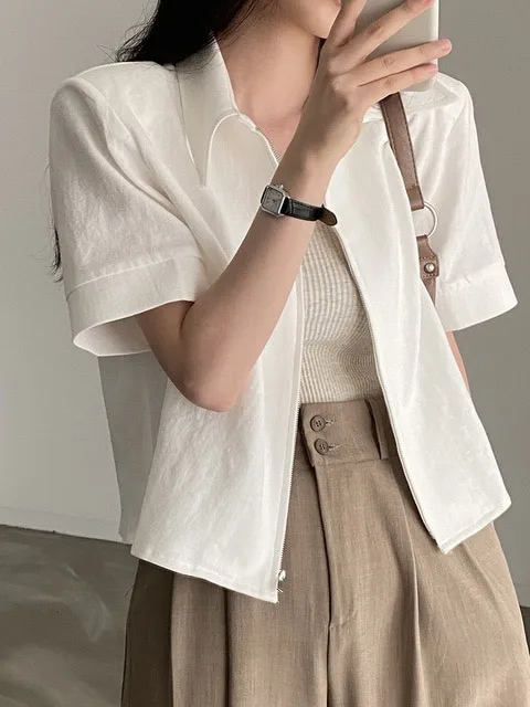 Faionable Zipper Design oulder Padded ort Sve Women's irt Chic Ele High-End Feel Unique Sli Open Cardigan Top
Faionable Zipper Design oulder Padded ort Sve Women's irt Chic Ele High-End Feel Unique Sli Open Cardigan Top