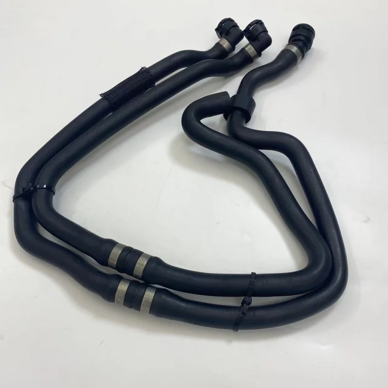 Cooling System Heat Exchanger Hose Radiator Coolant Water Pipe 17123448462 for BMW X3 E83
Cooling System Heat Exchanger Hose Radiator Coolant Water Pipe 17123448462 for BMW X3 E83