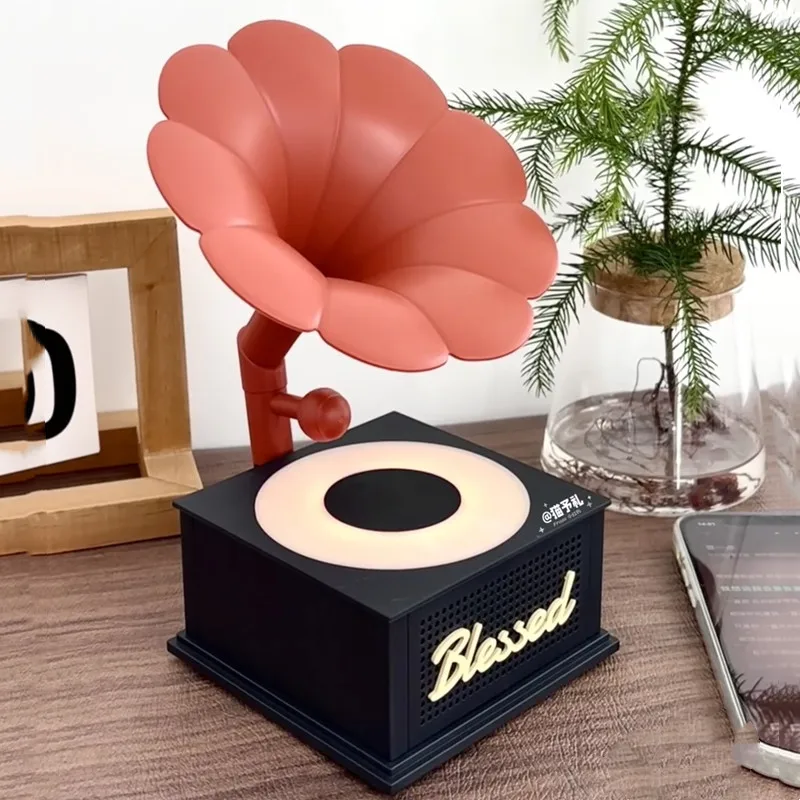 Мини-динамики Bluetooth в стиле ретро, RGB-подсветка, роскошный беспроводной сабвуфер, компьютер, виниловая пластинка, дизайн, плеер, подарочная звуковая коробка TF
Мини-динамики Bluetooth в стиле ретро, RGB-подсветка, роскошный беспроводной сабвуфер, компьютер, виниловая пластинка, дизайн, плеер, подарочная звуковая коробка TF