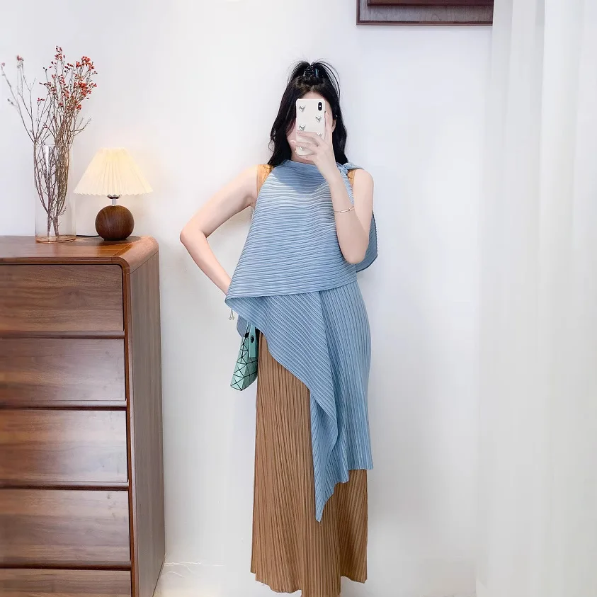Высококачественные свободные топы Miyake, лето 2029, новый дизайн, майка нестандартной формы с футболкой без рукавов
Высококачественные свободные топы Miyake, лето 2029, новый дизайн, майка нестандартной формы с футболкой без рукавов