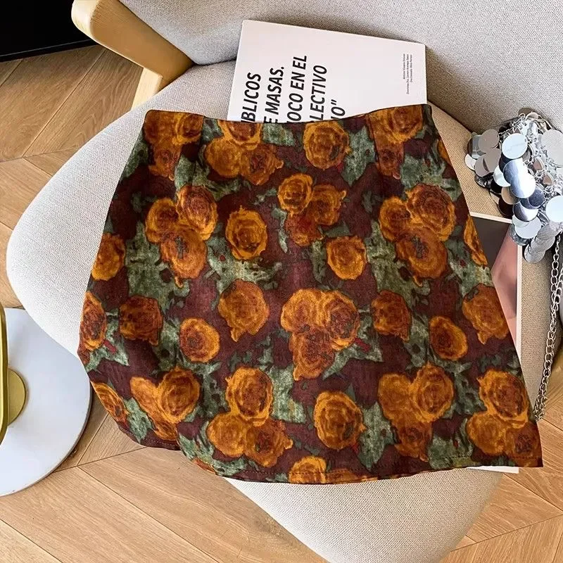 Весенняя полуюбка с принтом в стиле ретро для женского искусства, короткая юбка с высокой талией и бедрами, темпераментная юбка трапециевидной формы
Весенняя полуюбка с принтом в стиле ретро для женского искусства, короткая юбка с высокой талией и бедрами, темпераментная юбка трапециевидной формы