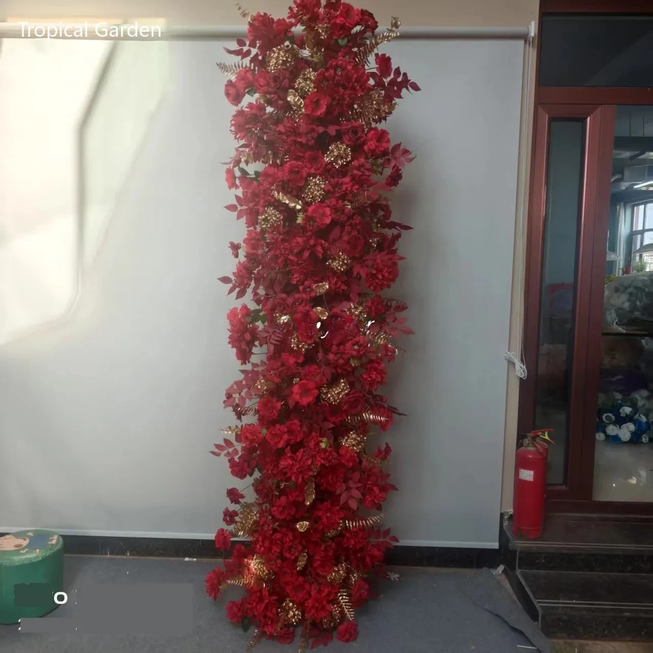 Gold and Red Artificial Flower Row Wedding Decoration Long Runner Table Decor Floral Backdrop Arrangement Road Lead Flower Ball
Gold and Red Artificial Flower Row Wedding Decoration Long Runner Table Decor Floral Backdrop Arrangement Road Lead Flower Ball