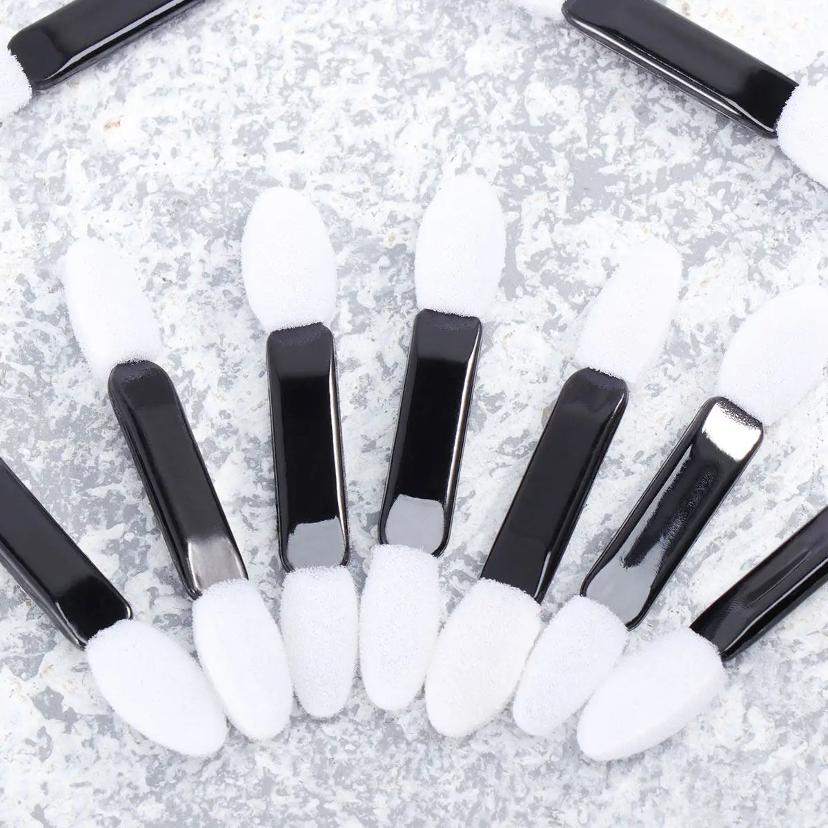 100 шт. профессиональных кистей для теней с двойным наконечником и мягкими аппликаторами для гладкого нанесения, портативный набор инструментов для макияжа
100 шт. профессиональных кистей для теней с двойным наконечником и мягкими аппликаторами для гладкого нанесения, портативный набор инструментов для макияжа