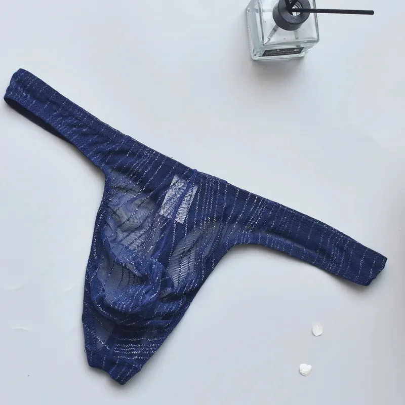 Прозрачные эротические стринги для мужчин, прозрачные трусы-танга с эффектом «дью-пойнт», мужское сексуальное нижнее белье, треугольные трусы-стринги для мужчин
Прозрачные эротические стринги для мужчин, прозрачные трусы-танга с эффектом «дью-пойнт», мужское сексуальное нижнее белье, треугольные трусы-стринги для мужчин