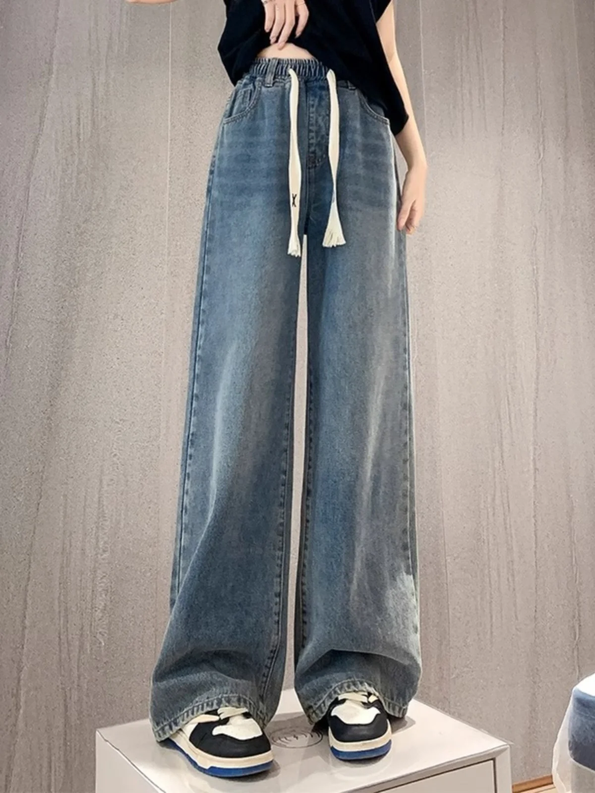 Широкие джинсы с высокой талией, женские свободные брюки длиной до пола, большие размеры, груша, апей, прямой крой, осеннее новое поступление
Широкие джинсы с высокой талией, женские свободные брюки длиной до пола, большие размеры, груша, апей, прямой крой, осеннее новое поступление