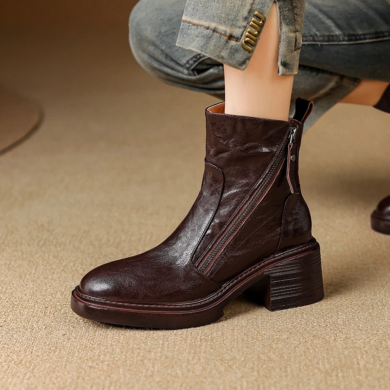 Women's new leather sheepskin round toe thick sole and calf high-heeled zipper retro motorcycle short boots fashion boots
Women's new leather sheepskin round toe thick sole and calf high-heeled zipper retro motorcycle short boots fashion boots