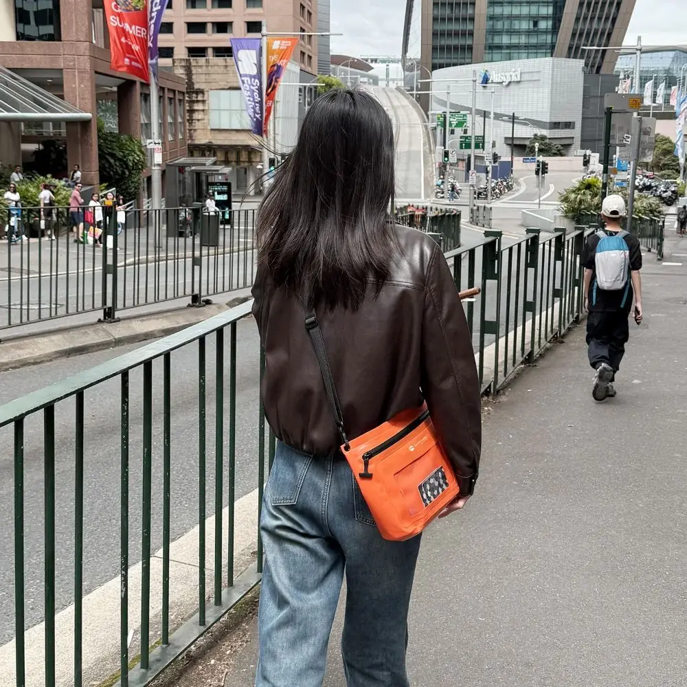 Polyvinyl Chloride Shoulder Bag Keep Equipment Dry Storage Bag Waterproof Swimming Diving Bag Touch Screen Waterproof Dry Bag
Polyvinyl Chloride Shoulder Bag Keep Equipment Dry Storage Bag Waterproof Swimming Diving Bag Touch Screen Waterproof Dry Bag