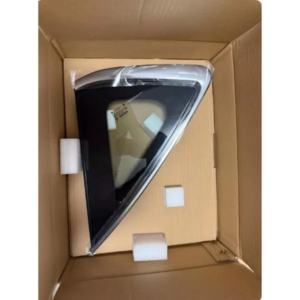 Brand For Nissan Tiida Sylphy Classic Qashqai X-Trail Teana Venucia Rear side windows rear quarter windows with light Genuine
Brand For Nissan Tiida Sylphy Classic Qashqai X-Trail Teana Venucia Rear side windows rear quarter windows with light Genuine