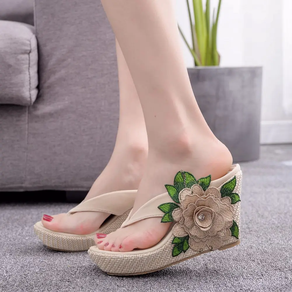 Women Flower Beach Sandals Platform Wedges Sandals High Heels Wedges Slippers Flip Flops
Women Flower Beach Sandals Platform Wedges Sandals High Heels Wedges Slippers Flip Flops